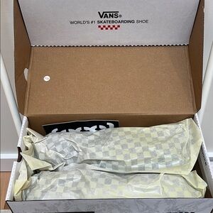 Vans Checkered Skate Shoes in Box